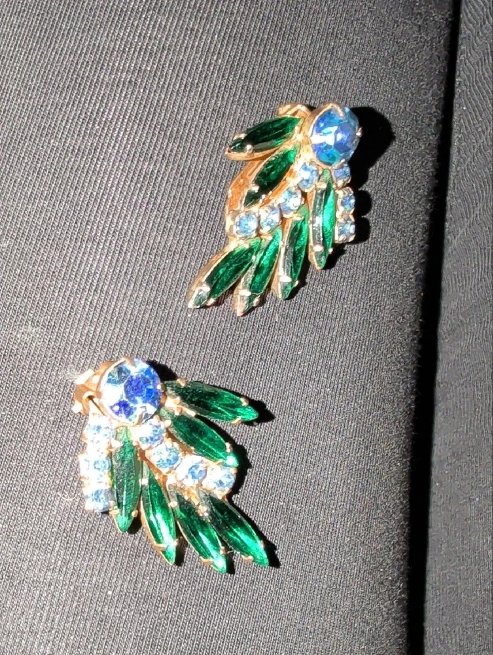 1960s Unsigned Beau Jewels Green and Blue Crystal Leaf Drop Earrings